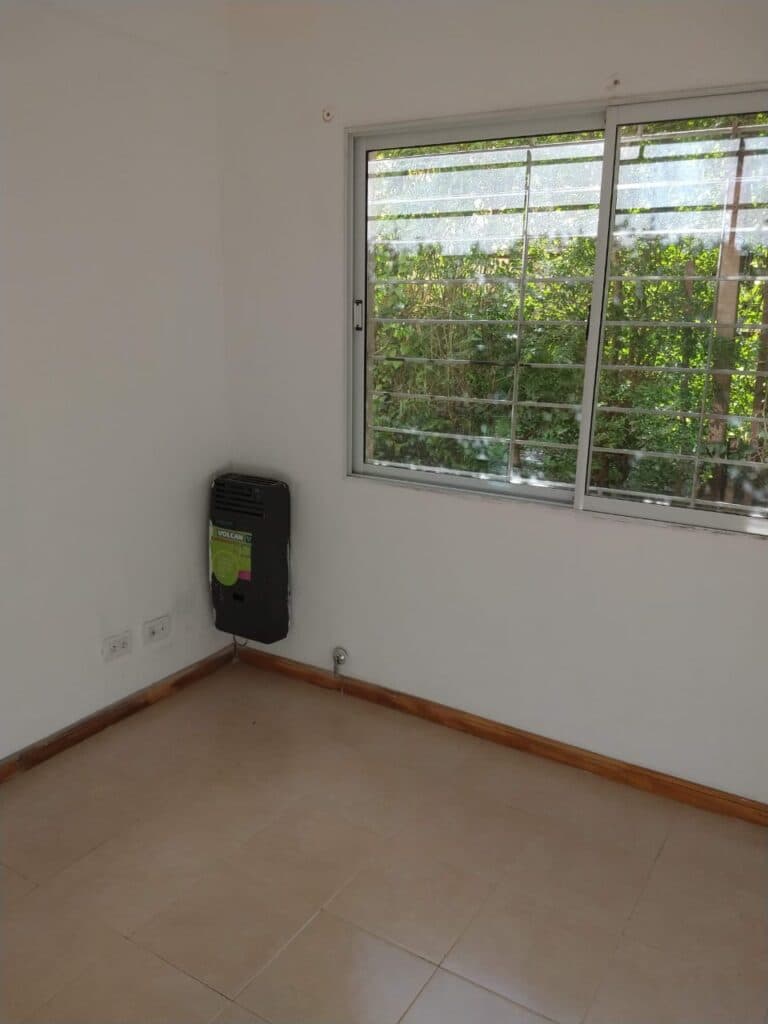 !!! Departamento en zona centro! (2-161)