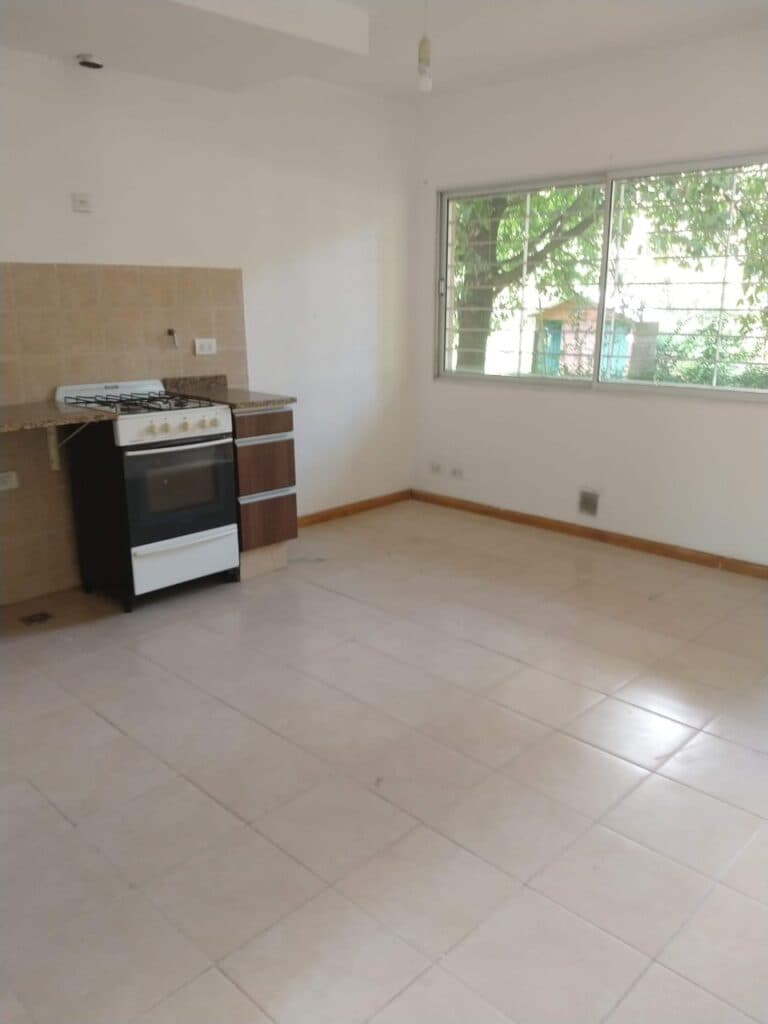 !!! Departamento en zona centro! (2-161)