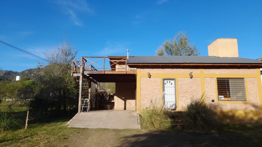 ( ) Casa con hermosas vistas