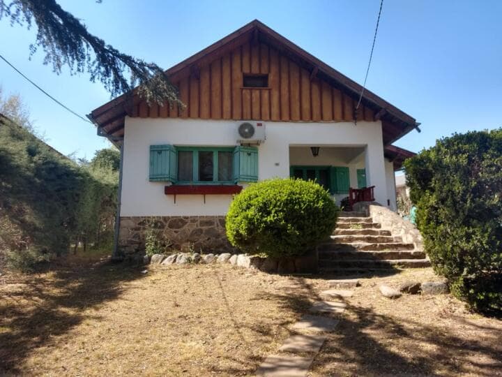 Gran oportunidad casa + amplio parque