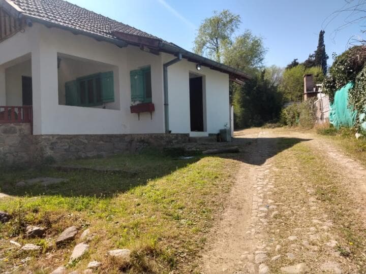 Gran oportunidad casa + amplio parque
