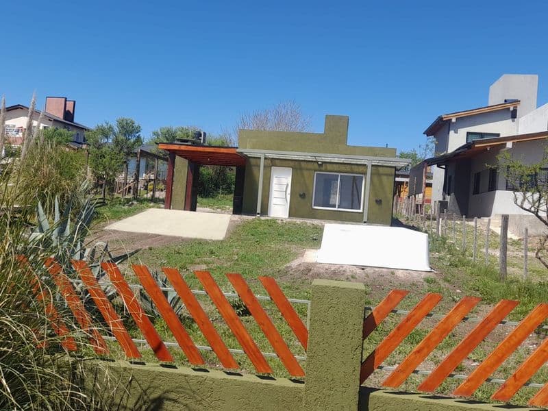 Hermosa Casa a estrenar en Santa Mónica
