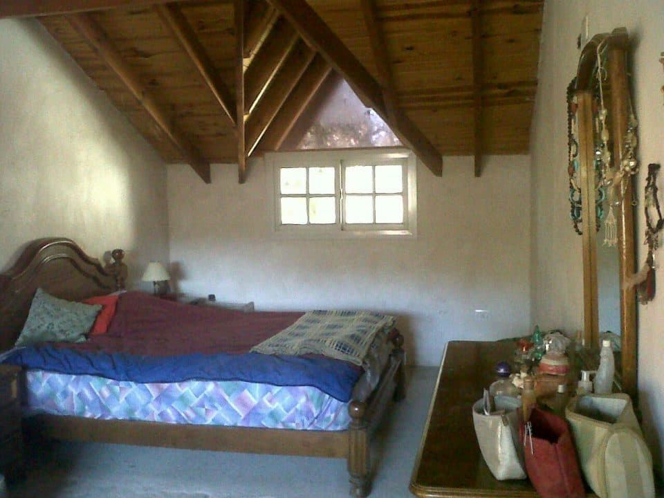 Casa de dos plantas + cabaña