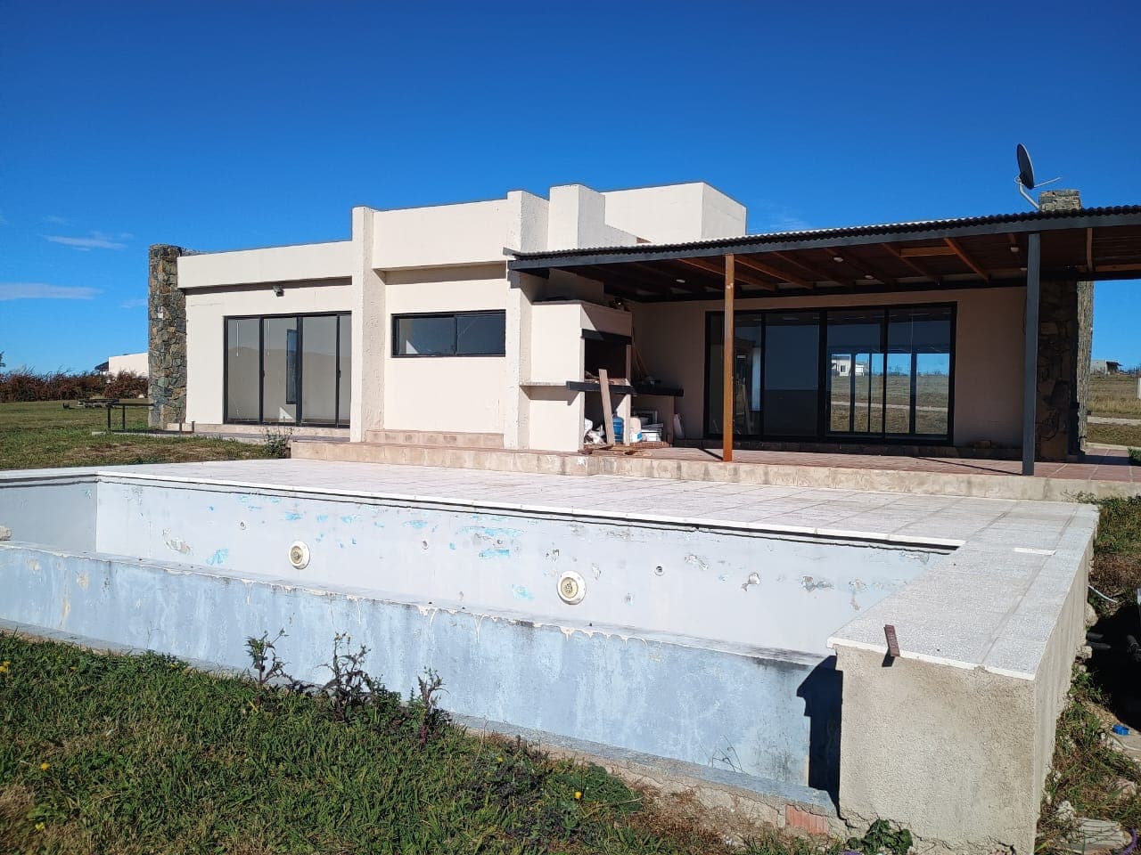 Enorme casa a Estrenar en Altos del Corral