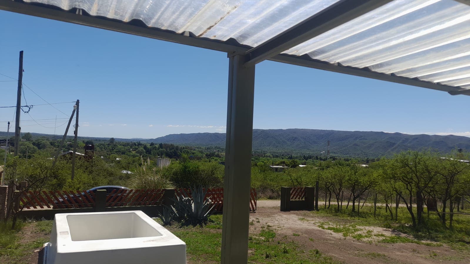 Hermosa Casa a estrenar en Santa Mónica