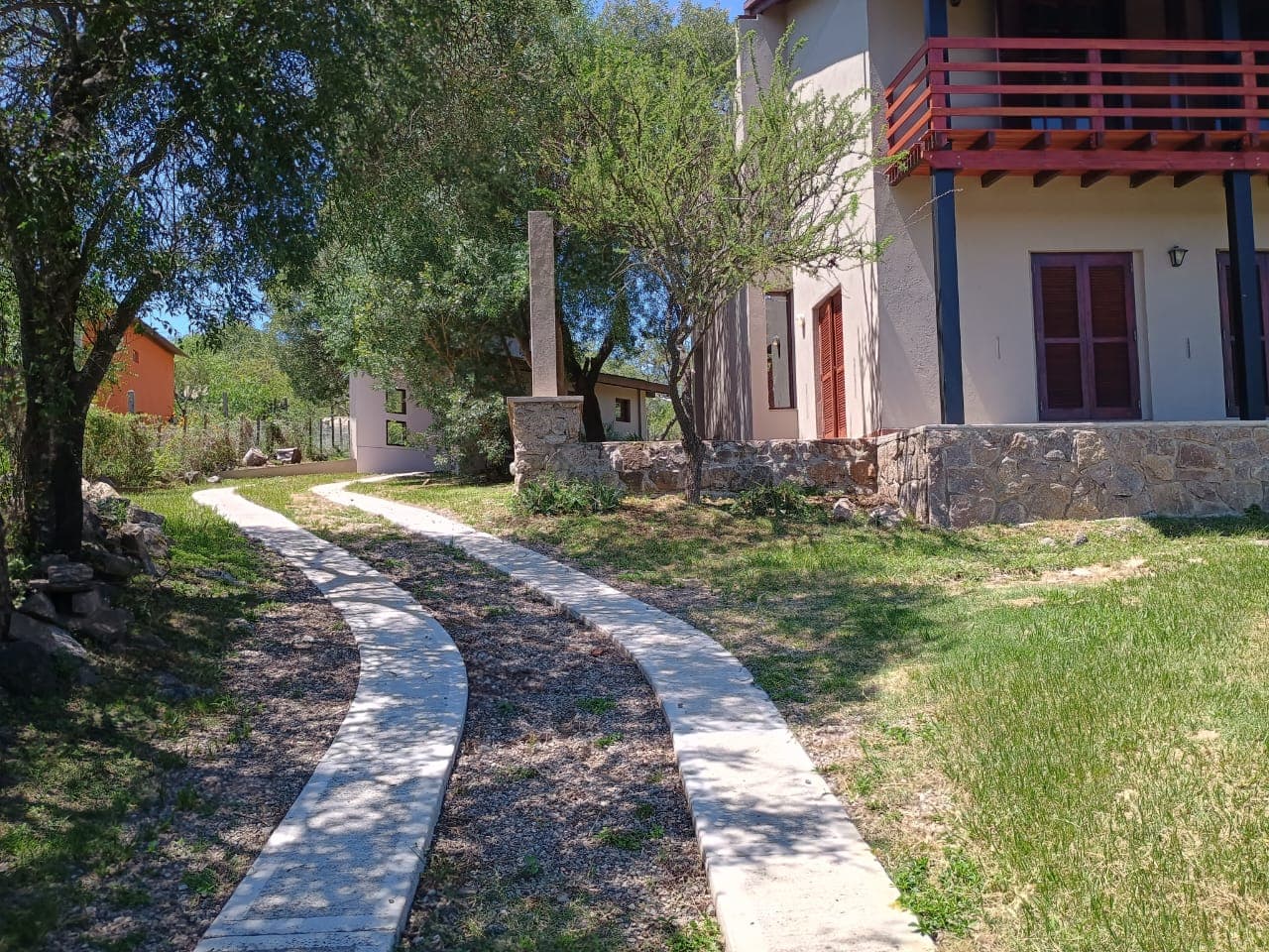 Hermosa casa en las lagunitas